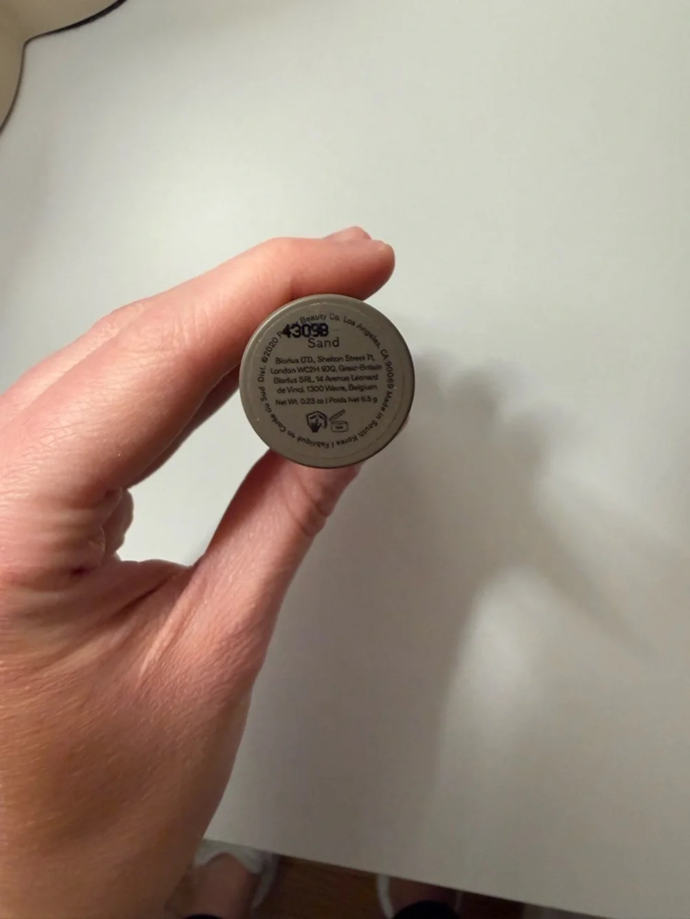 Minimalist Perfecting Complexion Foundation & Concealer Stick Shade Sand - Picture 4 of 4